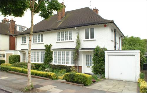 189 Hampstead Way